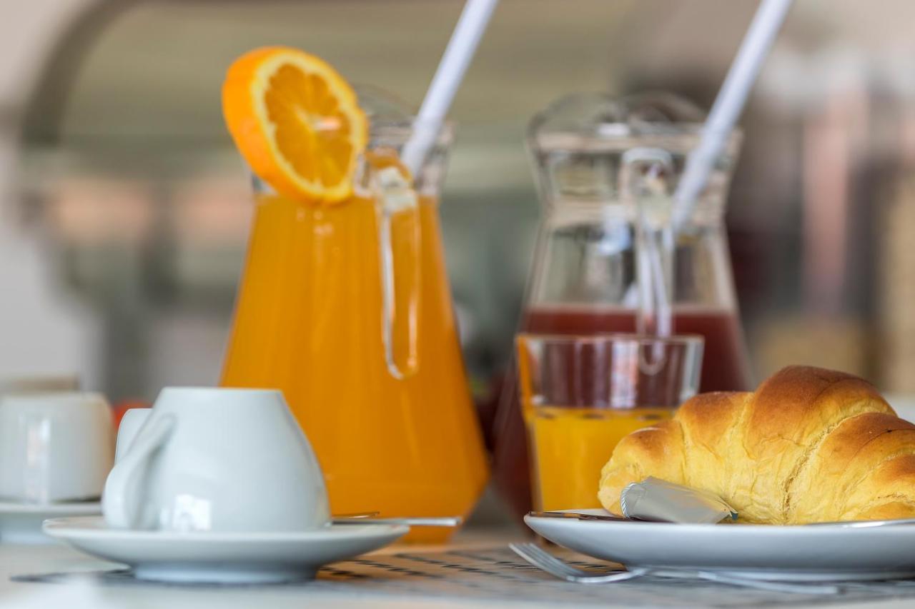 Ilheu 25 Peniche House Bed & Breakfast Ngoại thất bức ảnh